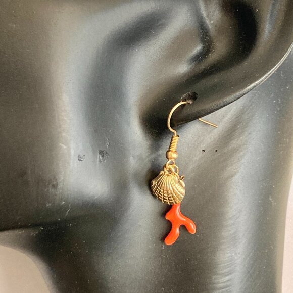 Gold Coral Sea Shell Charm Earrings Red Orange Island Beach Nautical Plated - Picture 3 of 8